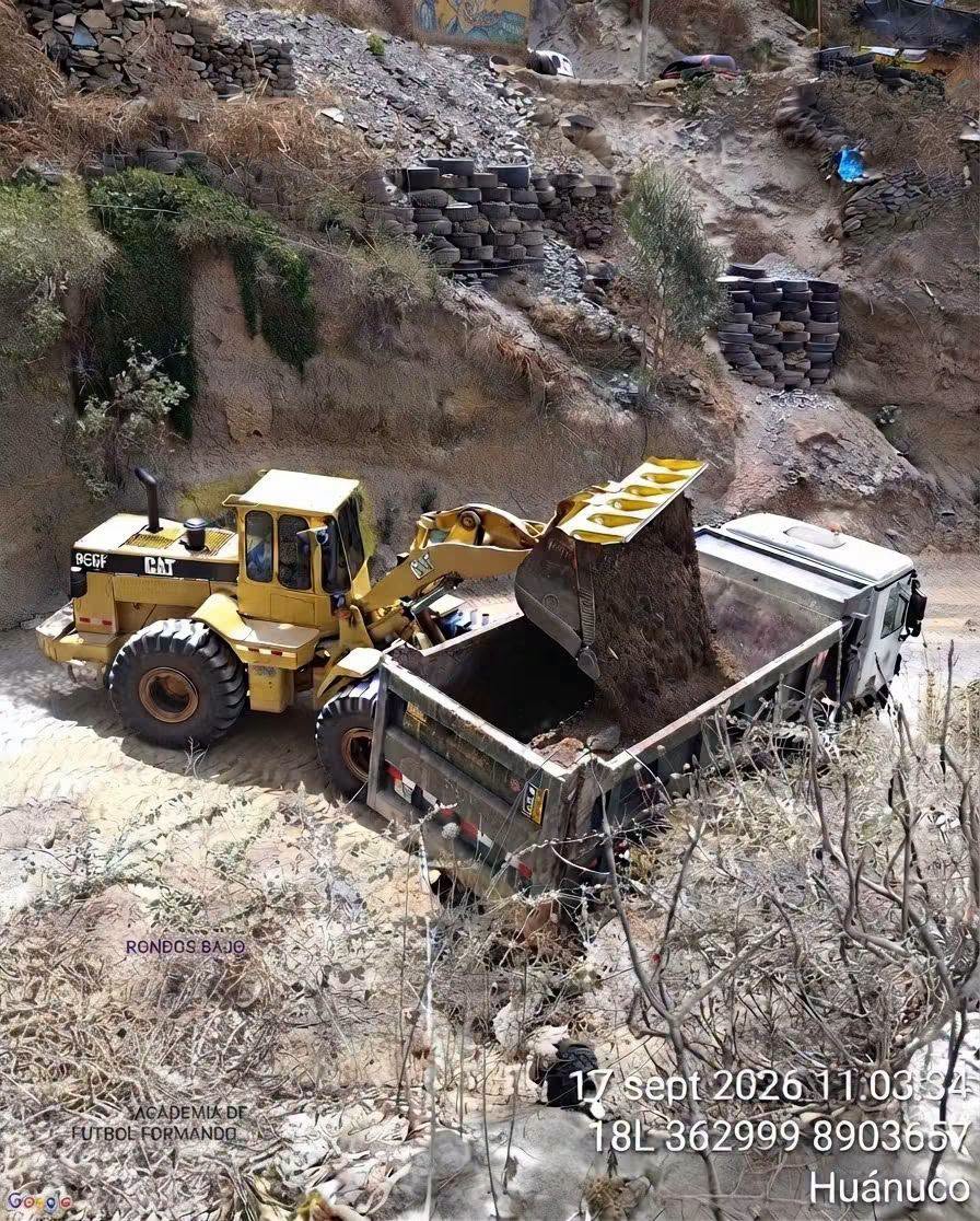Municipalidad de Huánuco ejecuta trabajos de limpieza y descolmatación en el huayco Las Moras